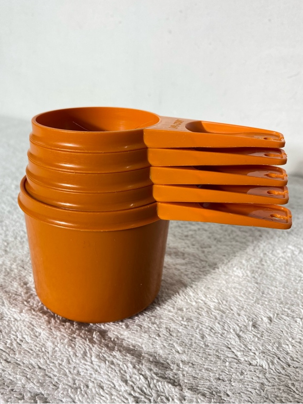 Vintage Tupperware Orange Plastic Measuring Cups 5pc